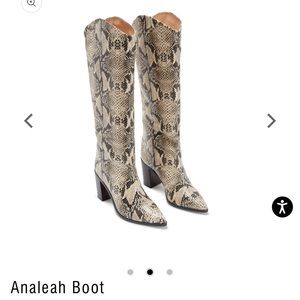 Schutz Analeah Boots Natural Snake Size 9